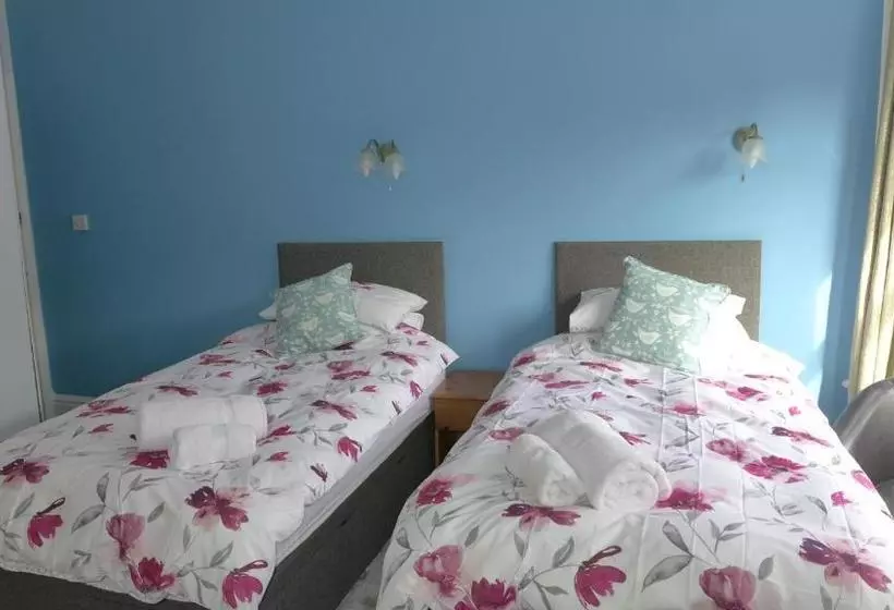 پانسیون Thorneyfield Guest House