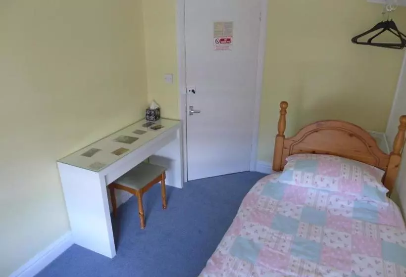 پانسیون Thorneyfield Guest House