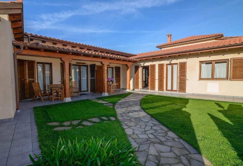 Casona De Llanorrozo Apartamentos Rurales