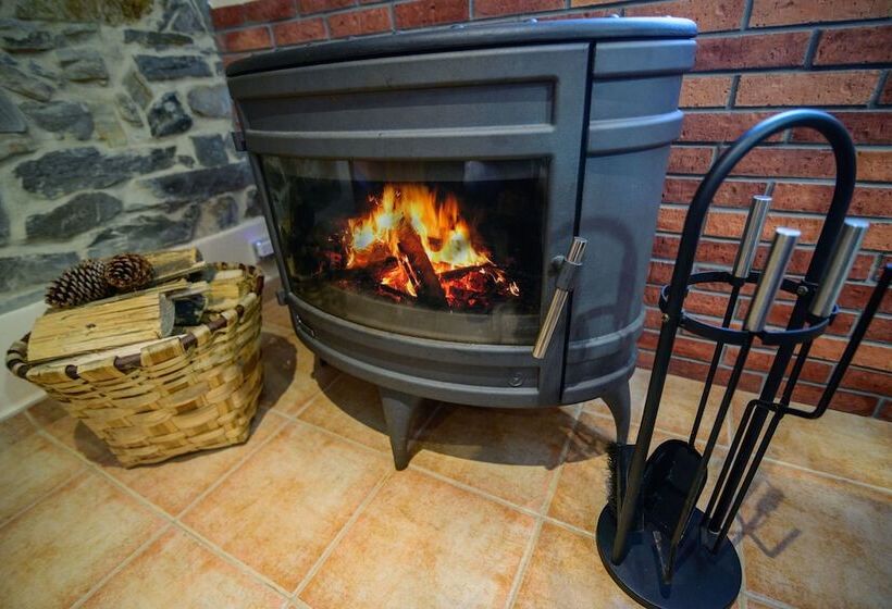 Casona De Llanorrozo Apartamentos Rurales