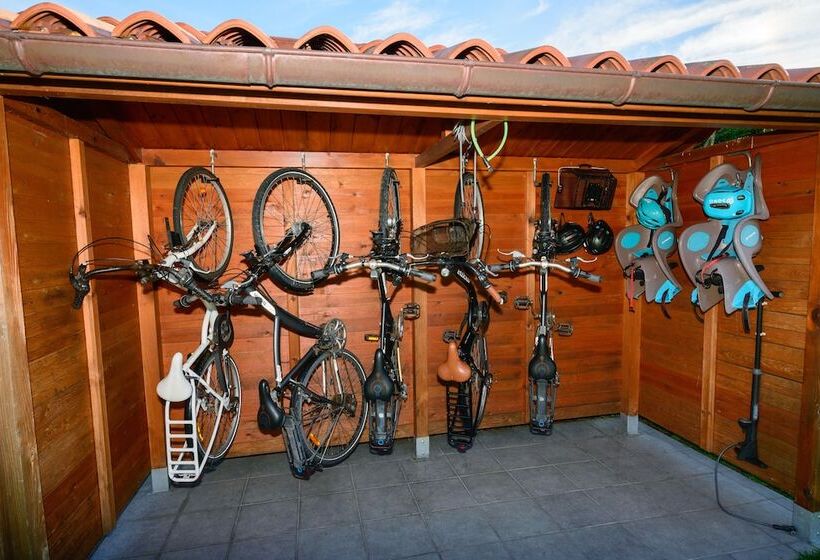 Casona De Llanorrozo Apartamentos Rurales