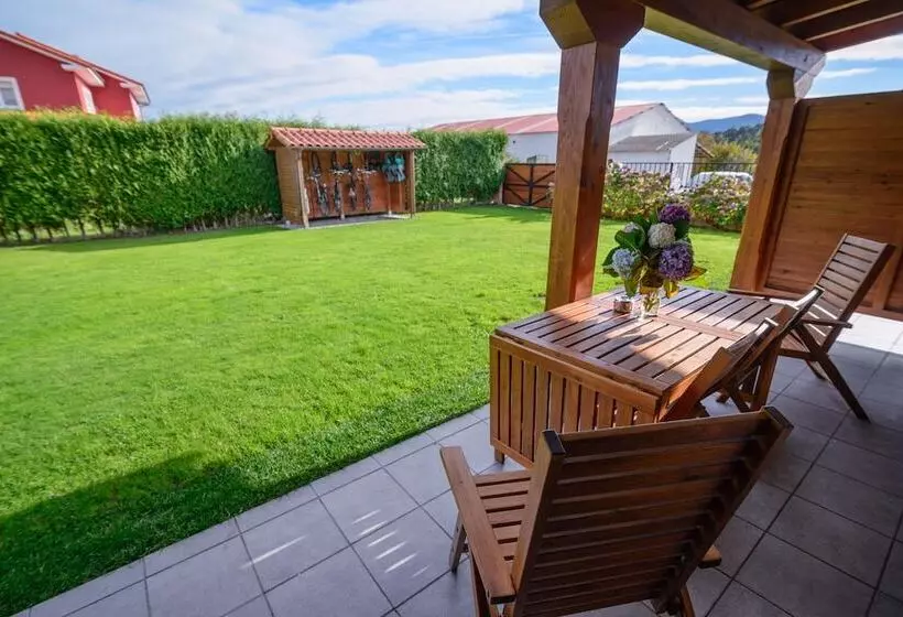 Casona De Llanorrozo Apartamentos Rurales