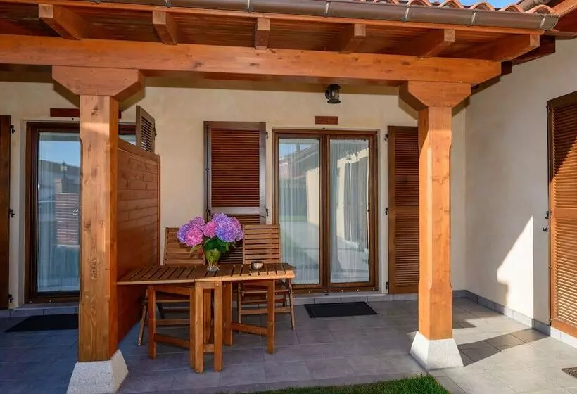 Casona De Llanorrozo Apartamentos Rurales