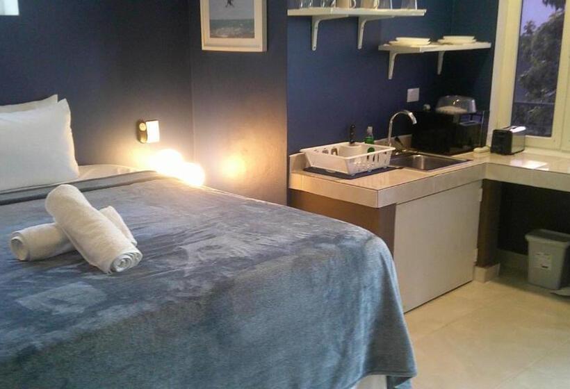 E&j Boutique Residences