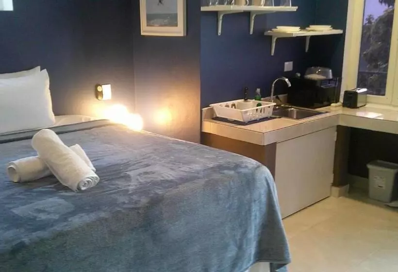 E&j Boutique Residences