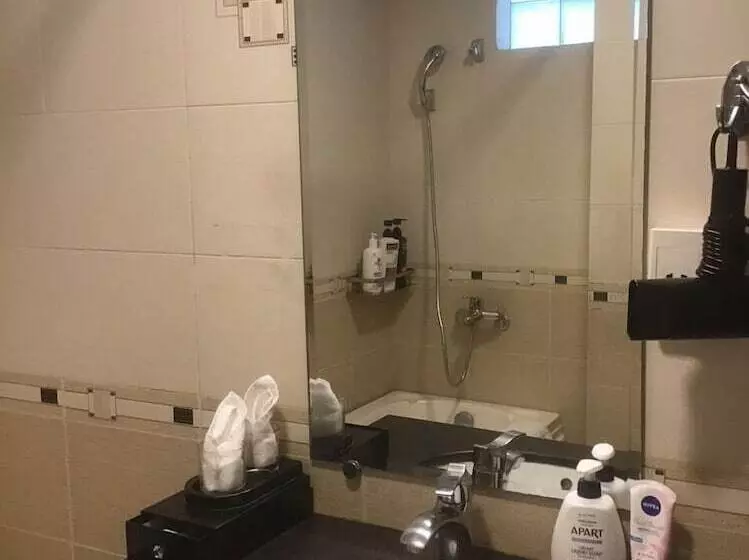 A25 Hotel   61 Lương Ngọc Quyến