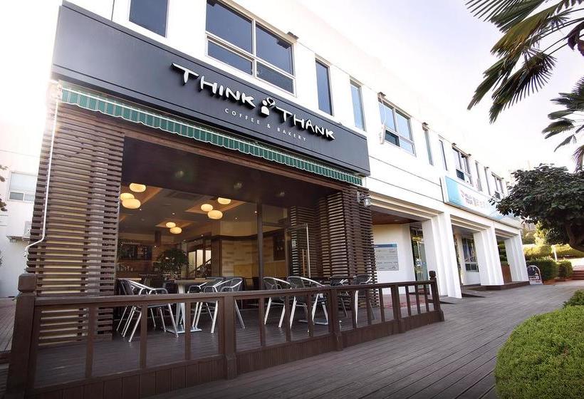 בית מלון כפרי Admiral