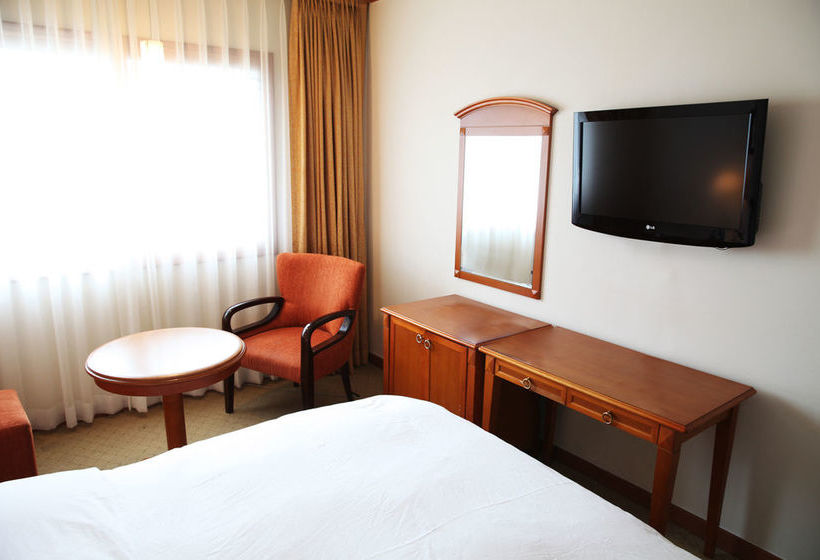 בית מלון כפרי Admiral