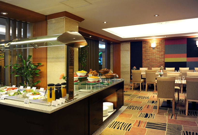 בית מלון כפרי Admiral