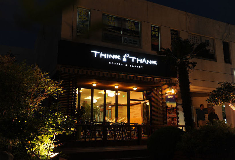 בית מלון כפרי Admiral