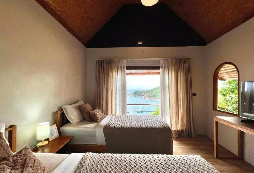 هتل Baan Talay Resort & Yoga