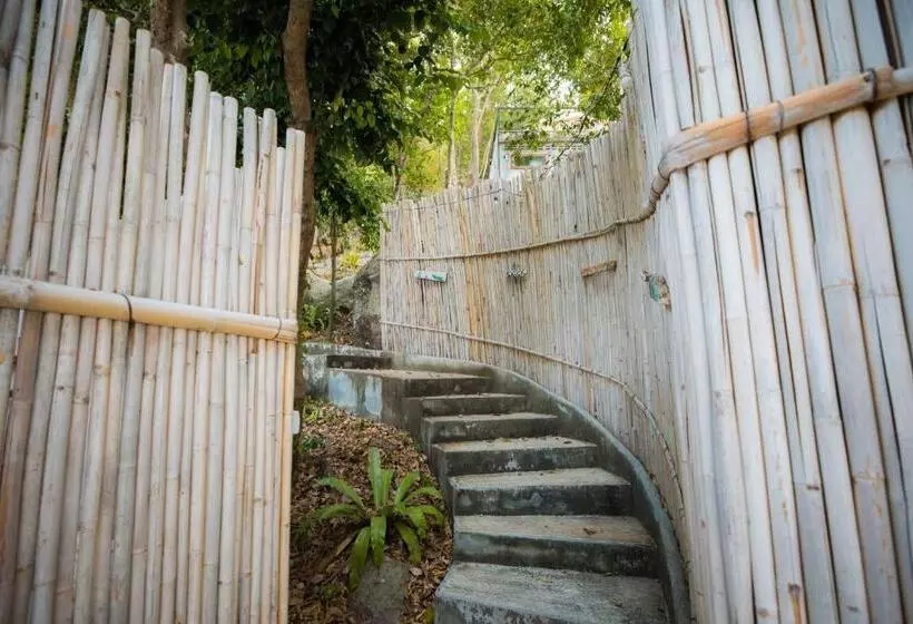 هتل Baan Talay Resort & Yoga