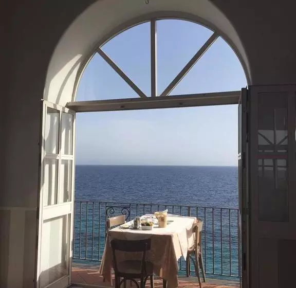 هتل Belvedere & Tre Re