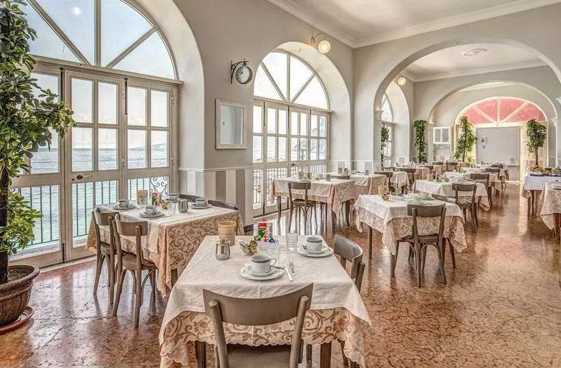 هتل Belvedere & Tre Re