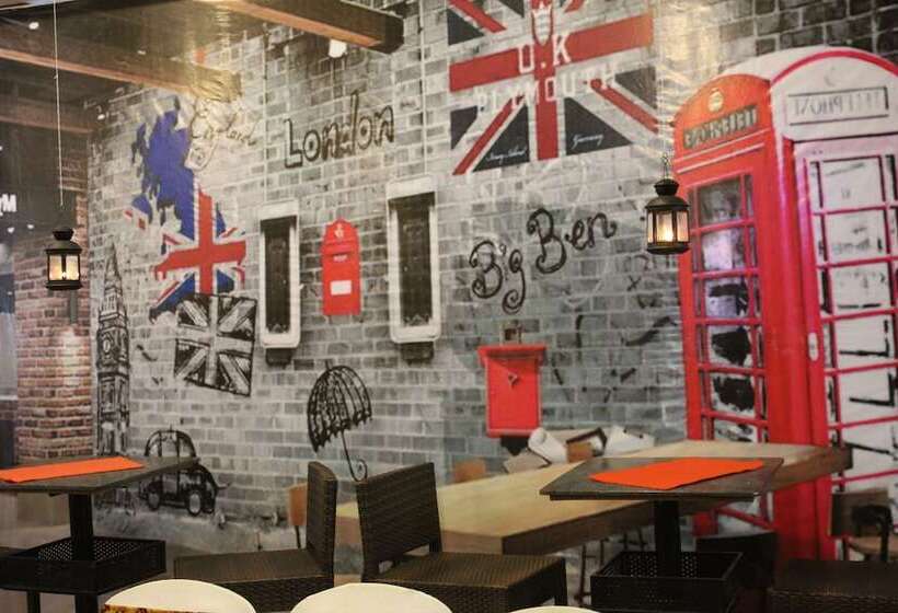 The Centro Hotel & Residence By Orchardz