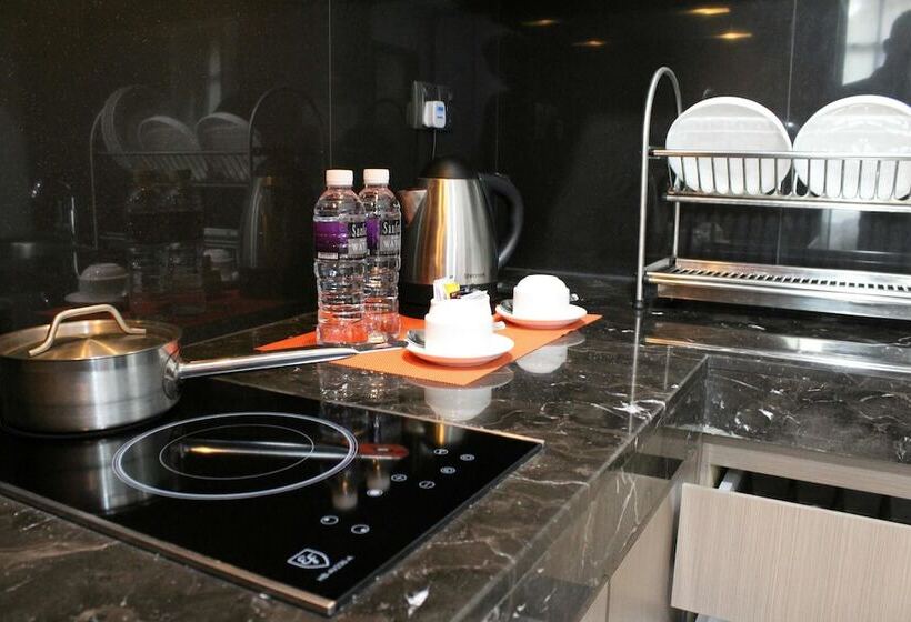 The Centro Hotel & Residence By Orchardz