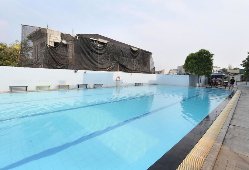 The Centro Hotel & Residence By Orchardz