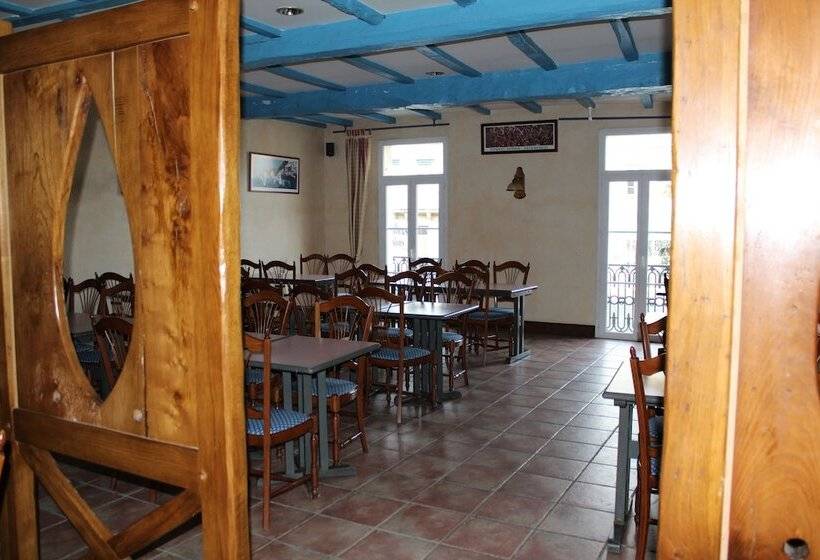 Отель Hôtel Restaurant Le Phénix