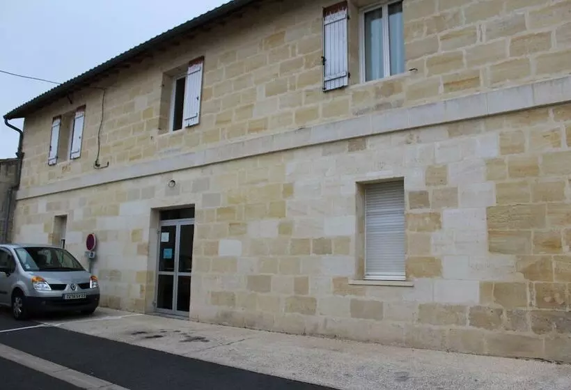 Hotelli Hôtel Restaurant Le Phénix