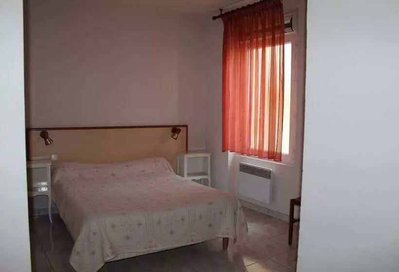 Hotelli Hôtel Restaurant Le Phénix