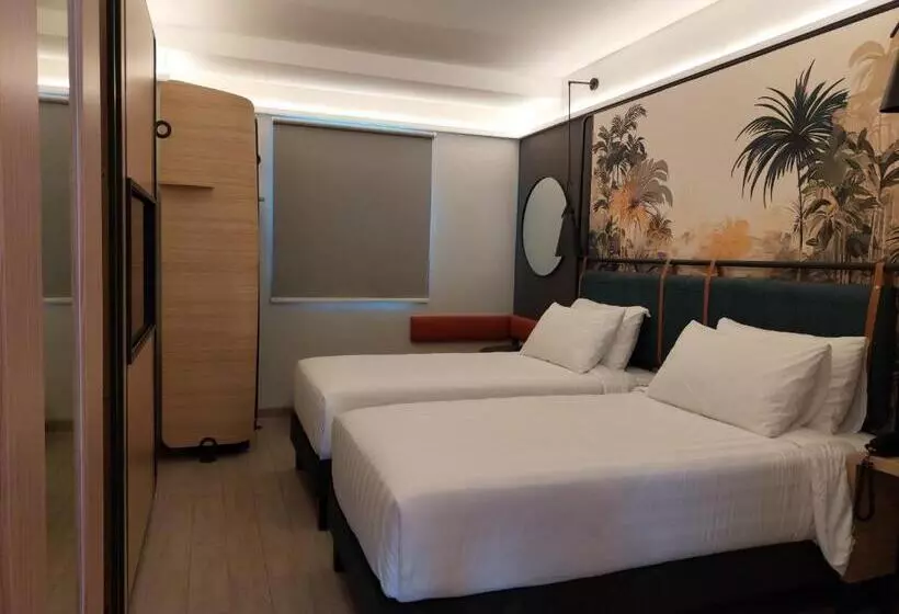 Luminor Hotel Legian Seminyak   Bali