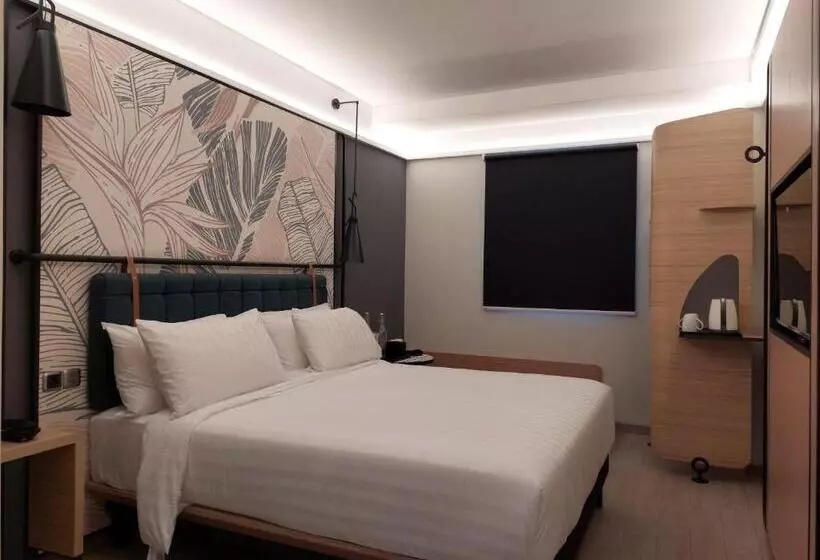 Luminor Hotel Legian Seminyak   Bali