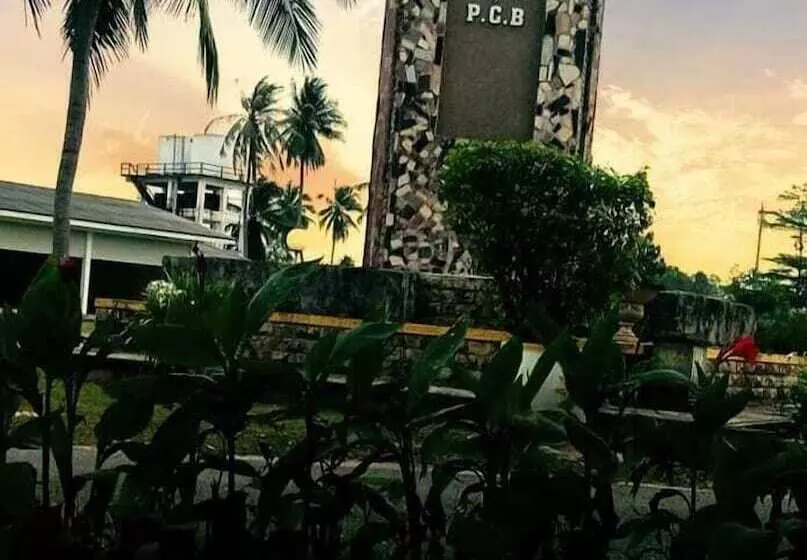 فندق Pcb Beach Resort