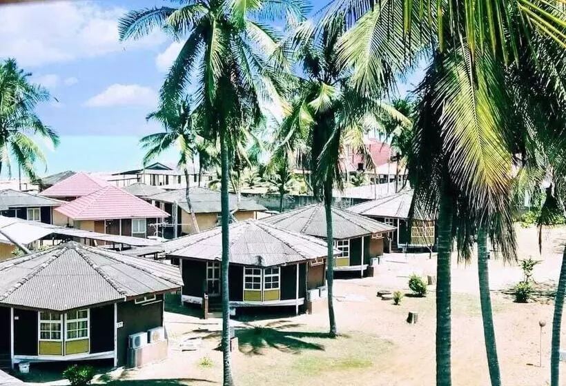 فندق Pcb Beach Resort