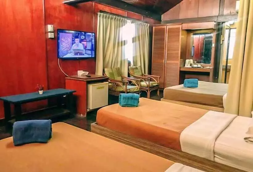 فندق Pcb Beach Resort