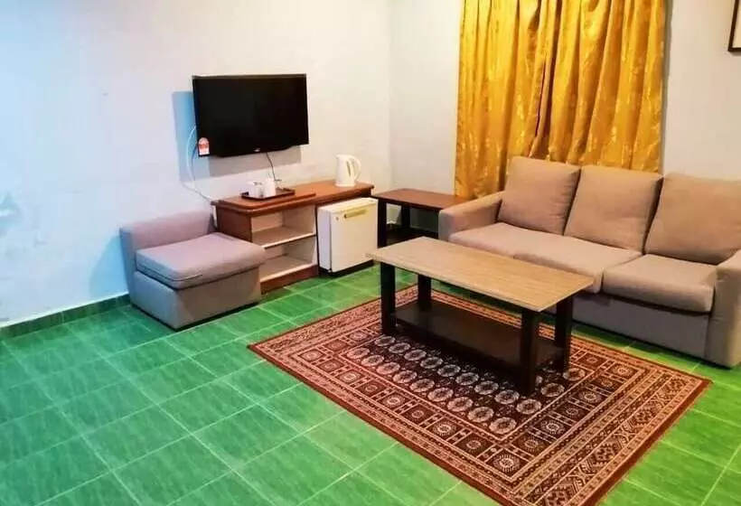 فندق Pcb Beach Resort