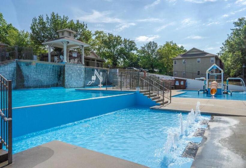 ホテル Stonebridge Village Resort