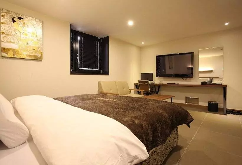 ホテル Suwon City Hall Thassos