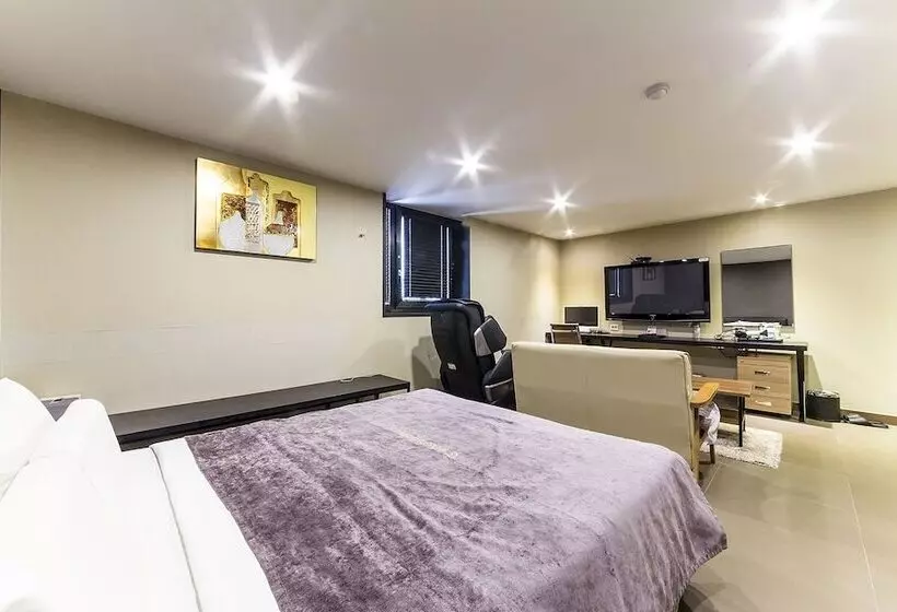 ホテル Suwon City Hall Thassos