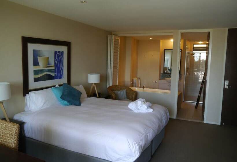 Marine Boutique Apartments