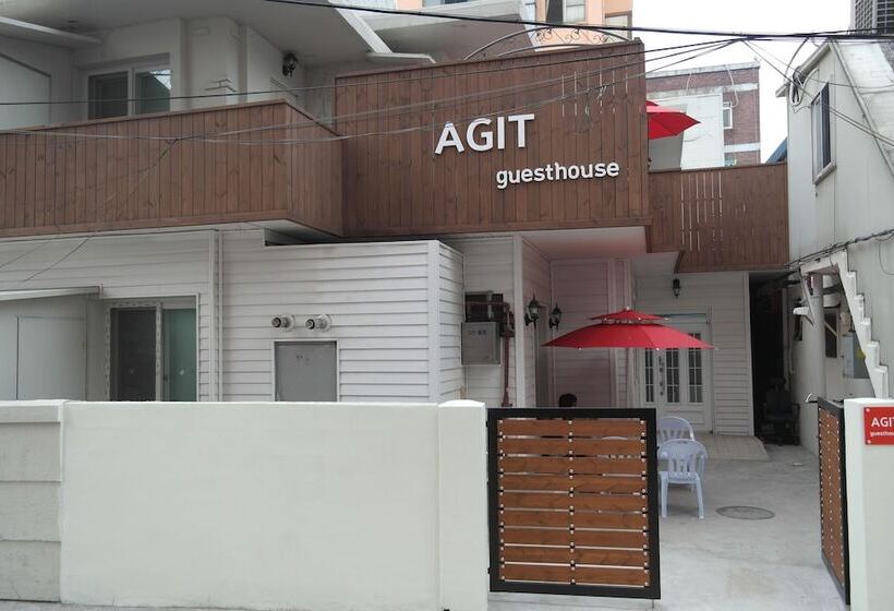 Pensão Agit Guesthouse