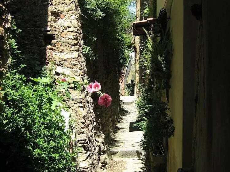 Majatalo La Casa Sul Blu Albergo Diffuso