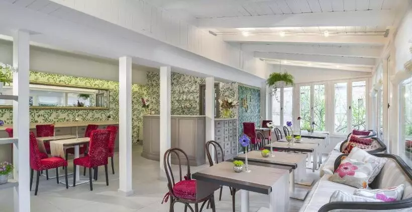 Pension (Hôtel basse catégorie) La Villa