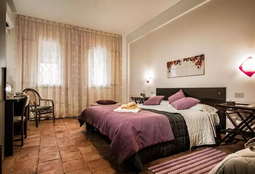 Pensjonat Nake Residenza Artistica