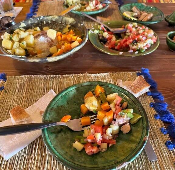 فندق صغير Auberge Kasbah Dar Sahara Tours