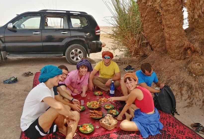 فندق صغير Auberge Kasbah Dar Sahara Tours
