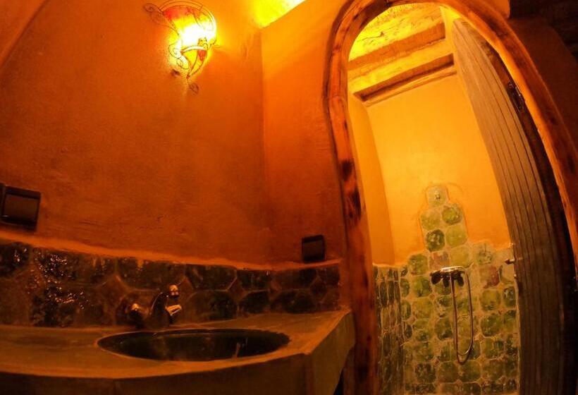 فندق صغير Auberge Kasbah Dar Sahara Tours