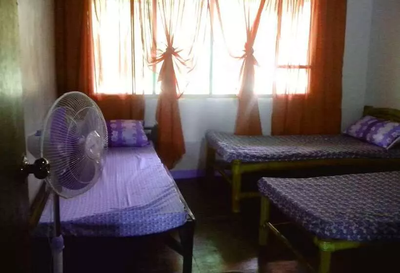 Friendship Budget Hostel