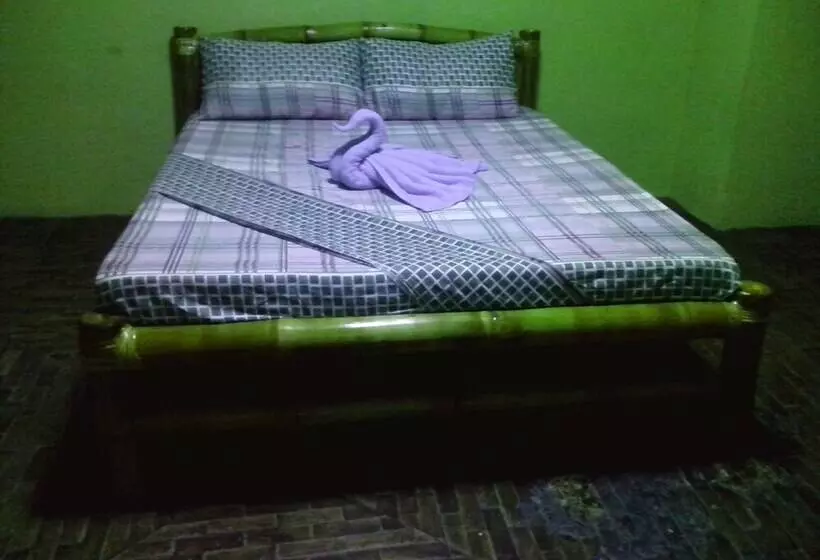 Friendship Budget Hostel