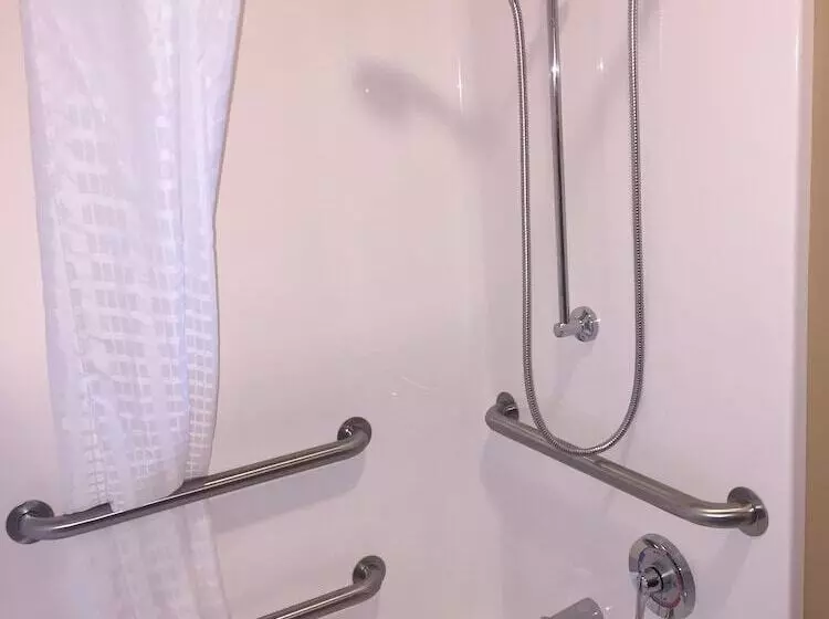 فندق Cobblestone Inn & Suites Newton