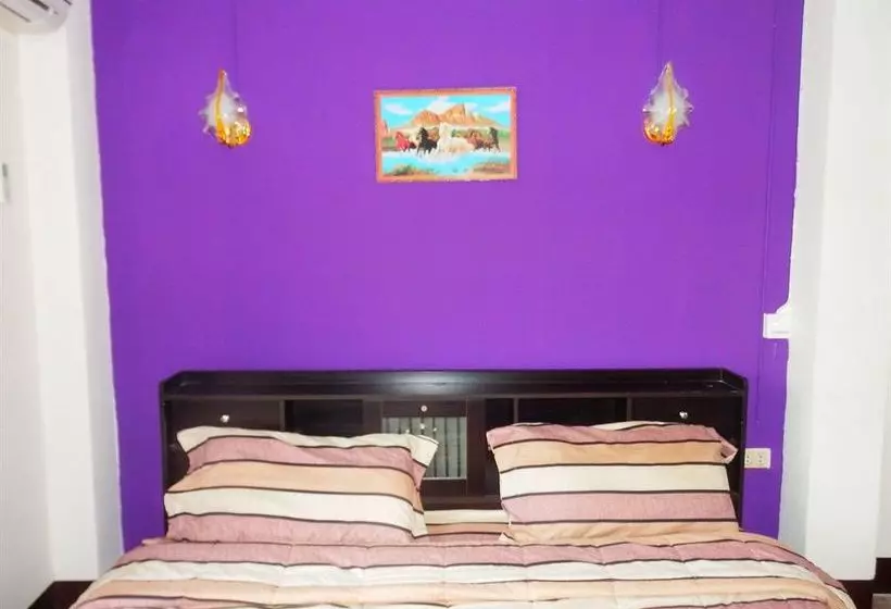 Отель Evelyn Residence