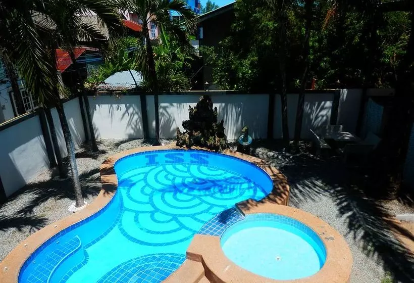 Отель Evelyn Residence