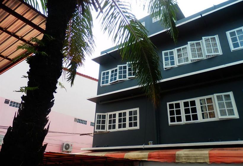 ホテル Evelyn Residence