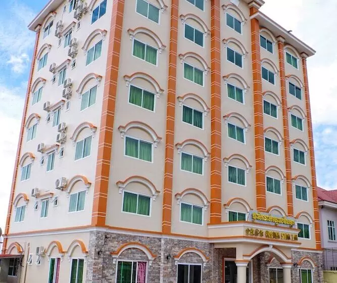 בית מלון כפרי Golden Star Inn