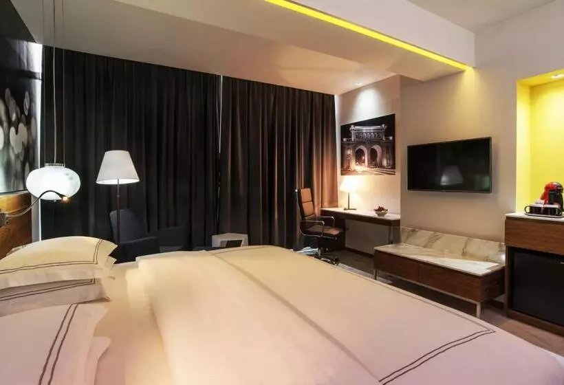 酒店 Krystal Urban Guadalajara