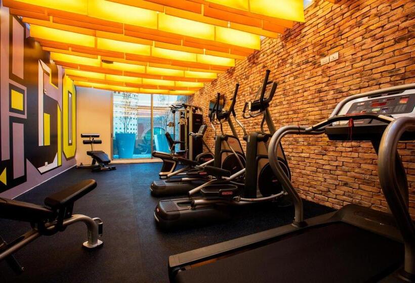 酒店 Krystal Urban Guadalajara